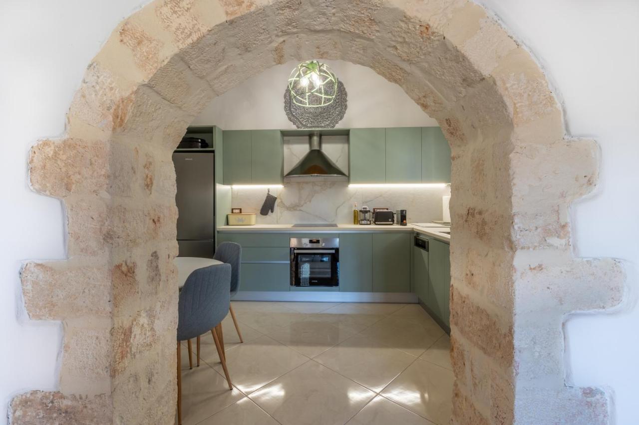 Wood And Stone Apartment Tsikalaria  Екстериор снимка