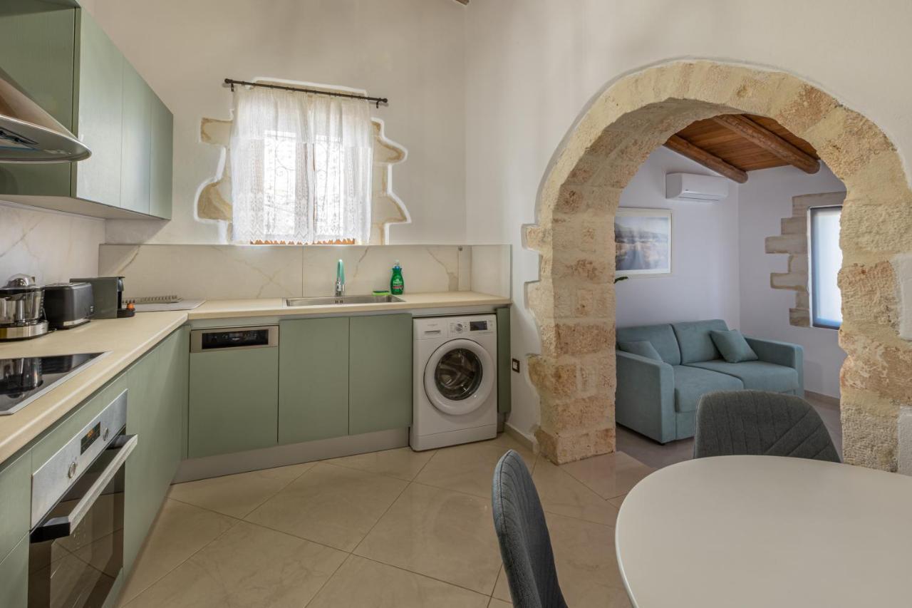 Wood And Stone Apartment Tsikalaria  Екстериор снимка
